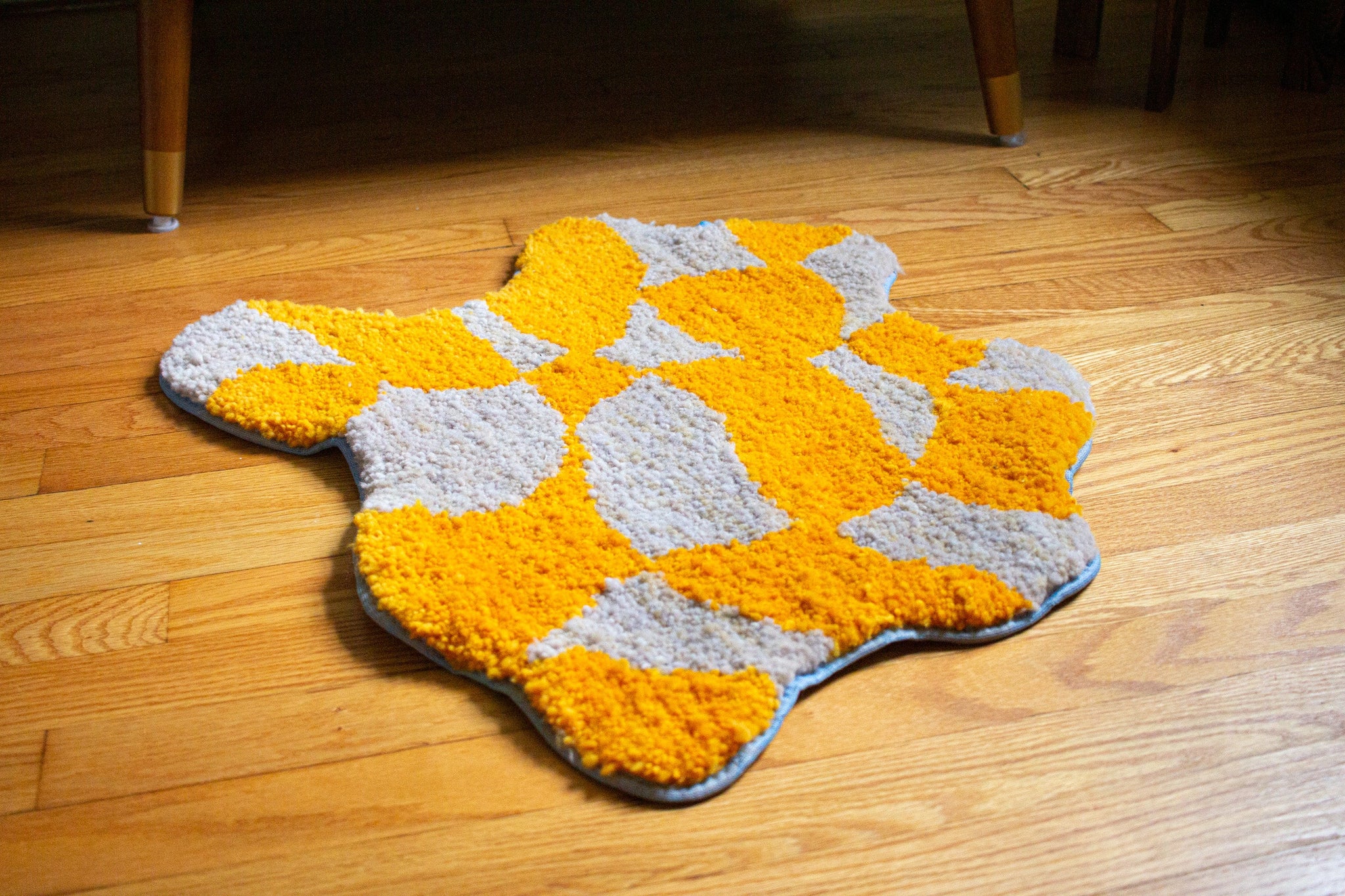 wavy checker rug no. 2